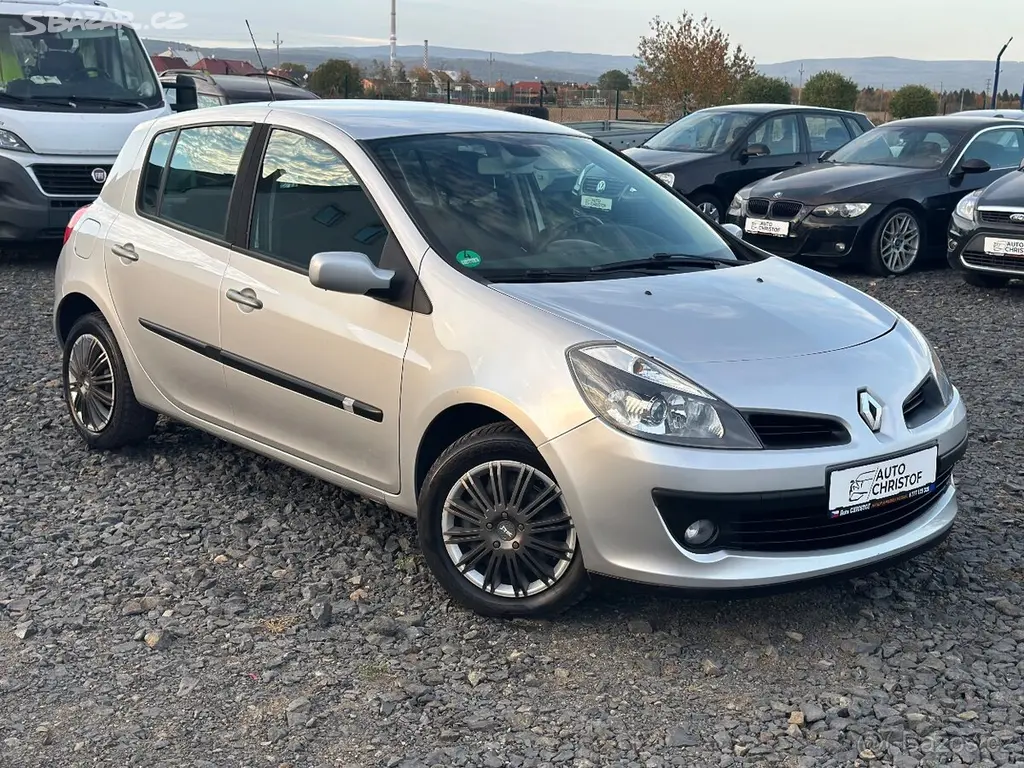 Renault Clio 1,2i (55kW) PALUBNÍ POČÍTAČ